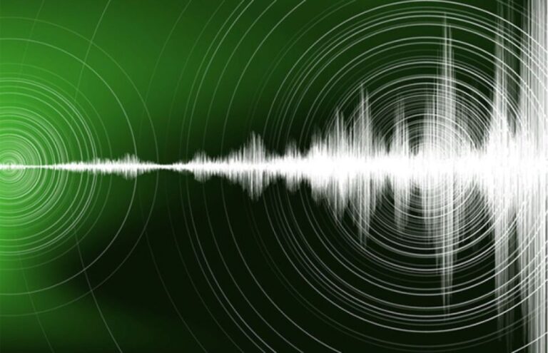 謎の短波放送局「UVB-76」が、ロシア語の名前と数字、謎のフレーズを発信していた