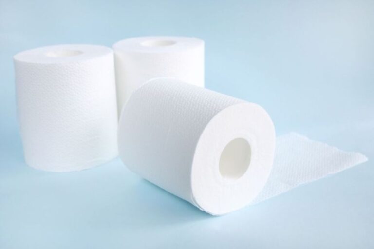 なるほどそう来たか。広告を見ないとトイレットペーパーが出てこない中国のトイレ