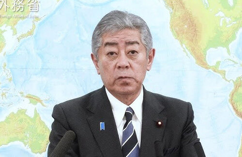 国内から批判殺到した外務省の「ホームタウン」事業、事業廃止するかも…