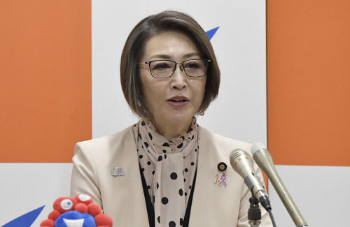 こども政策相の三原じゅん子氏、自民総裁選で小泉進次郎氏の支援表明「全身全霊でお支えする」