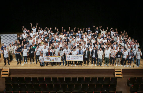 「タナカヒロカズ」さん、256人のミリツァ・ヨバノビッチさんに勝つため全国から集結するも150人にとどまりギネス更新ならず