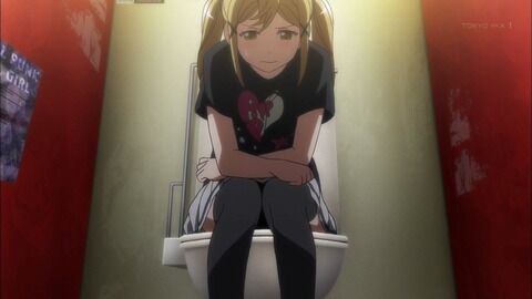 和式トイレのレバーは「手で押す派」？「足で踏む派」？・・・正しい押し方知ってる？
