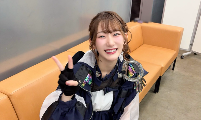 女性声優さん「自撮り公開します！」ﾊﾟｼｬｯ → 画像にヤバすぎる物が映ってるのがバレてオタクブチギレｗｗｗｗｗ