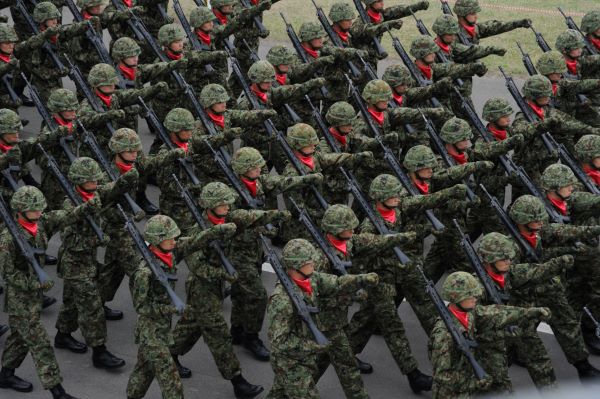 【戦争】秋田県、クマ被害で自衛隊派遣を要望へ