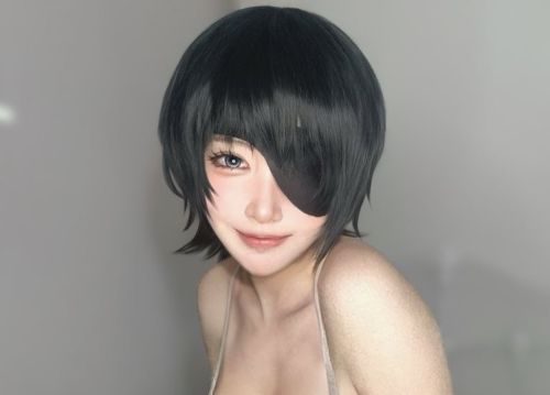 胸がデカすぎるコスプレイヤーさん、胸をデカくするための秘訣を打ち明けるｗｗｗｗｗ
