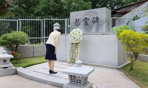 高市首相「クアラルンプールで日本人墓地を訪問し、献花しました」→マレーシア人激怒「日本はマレーシアを侵略・占領して虐殺した」「本当に偽善的で恥知らずな国だ」
