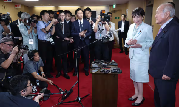 【警告】産経新聞系列紙「支持率下げてやる！の記者さん、業界では所属・氏名がすでにバレてるので早く自分で名乗り出た方がいいですよ」
