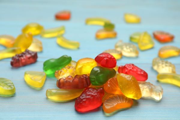 【悲報】食欲に負けてグミ8キロを3日で食べ尽くした人、地獄の代償を支払うことになる・・・