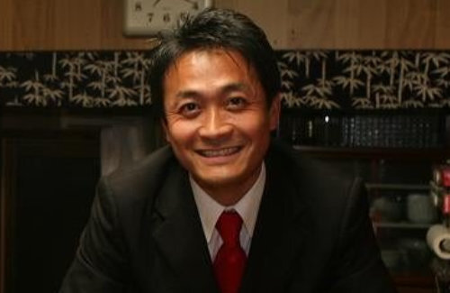 完全にAI生成にしか見えない鳩山由紀夫と玉木雄一郎の写真がこちらｗｗｗｗｗ