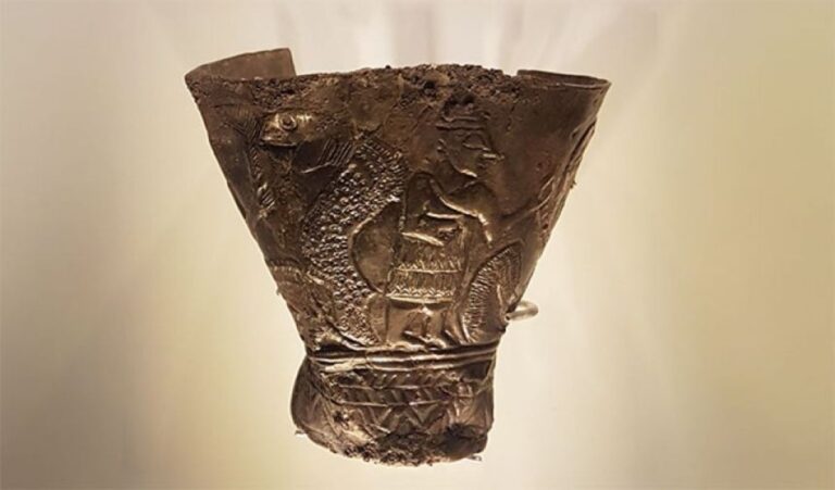 4300年前の銀の聖杯、世界最古の宇宙創成の絵が刻まれていた可能性