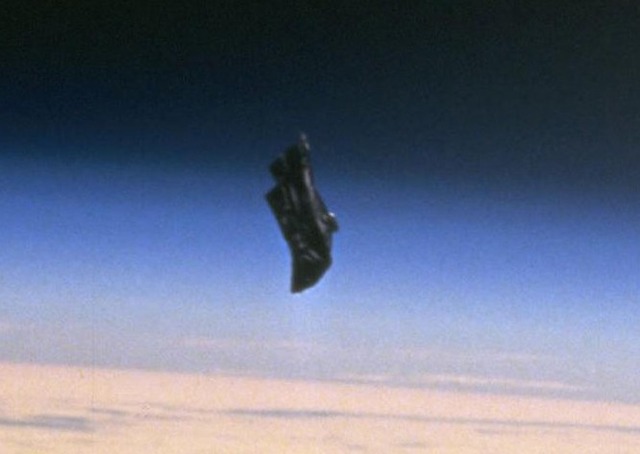 NASAの写真に写る宇宙人と謎の遺跡　噂に潜む嘘と本当