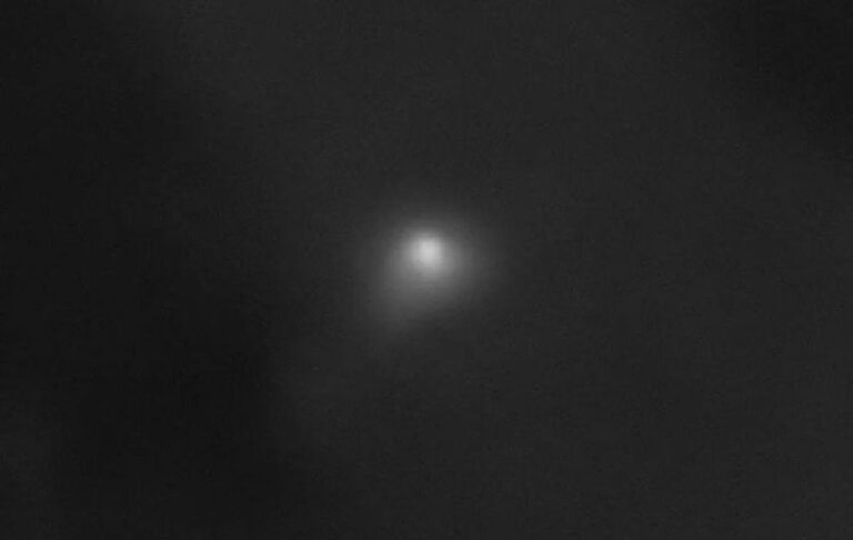 NASAが謎の恒星間天体「3I/ATLAS」の画像を公開、彗星である可能性が濃厚に