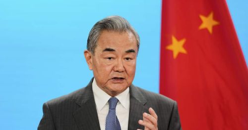 中国・王毅外相「日本軍国主義の復活を決して許さない。右翼による歴史の逆行、外部勢力が中国の台湾に手出しすることは決して許さない」