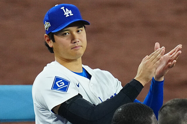 名古屋のイオンにとんでもねぇ大谷翔平レアグッズが展示されてる！？？？