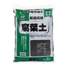 マジで何！？　キャバクラの看板に書かれた「腐葉土担ぎ放題」とは