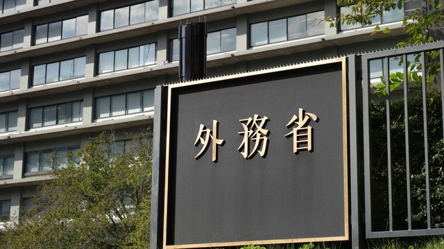 中国政府「日本に行くな！中国人を狙った犯罪多発！！！」日本の外務省「そんなことないけど…証拠もあるよ」