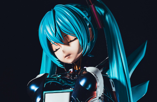 中国で展示された「等身大初音ミク型PC」がヤバすぎる
