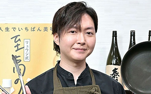 料理のおじさんリュウジ「実は果てしなきスカーレットの仕事が来てた。ノーギャラだけど受けるつもりだった。」