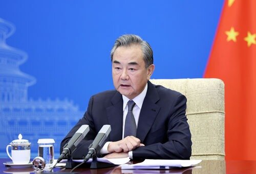 中国の王毅外相「日本軍国主義の復活を決して許さない」