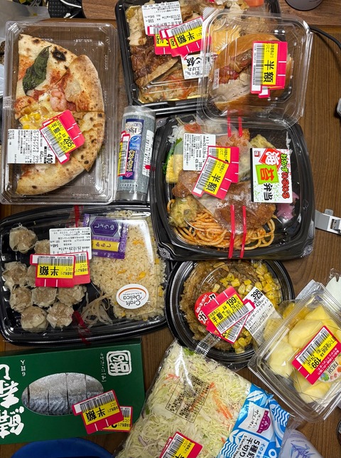 【画像】半額弁当魔神ワイ、優勝してしまう