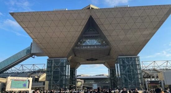 【悲報】コミケ、弱者男性を狙う夜職たちに主導権を奪われたと話題に