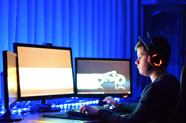 海外メディア「ゲームは本来、ストレスから解放されるための趣味。しかし、今時のゲームは『第二の仕事』のような疲労感を生み出している」