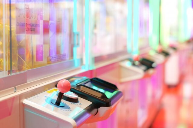 【悲報】最近のゲーセン、クレーンゲームだらけになりアーケードゲームが消滅か？